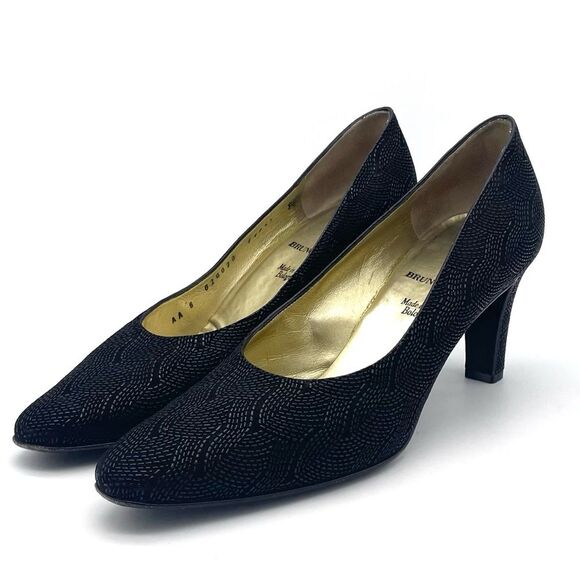Vintage Bruno Magli Black Embossed Leather Pumps Italian Heels Women’s Size 8 AA - Picture 1 of 16